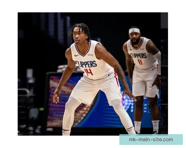 卢指导承认卡位战失利责任 指出小个阵容实力不足合练时间紧张